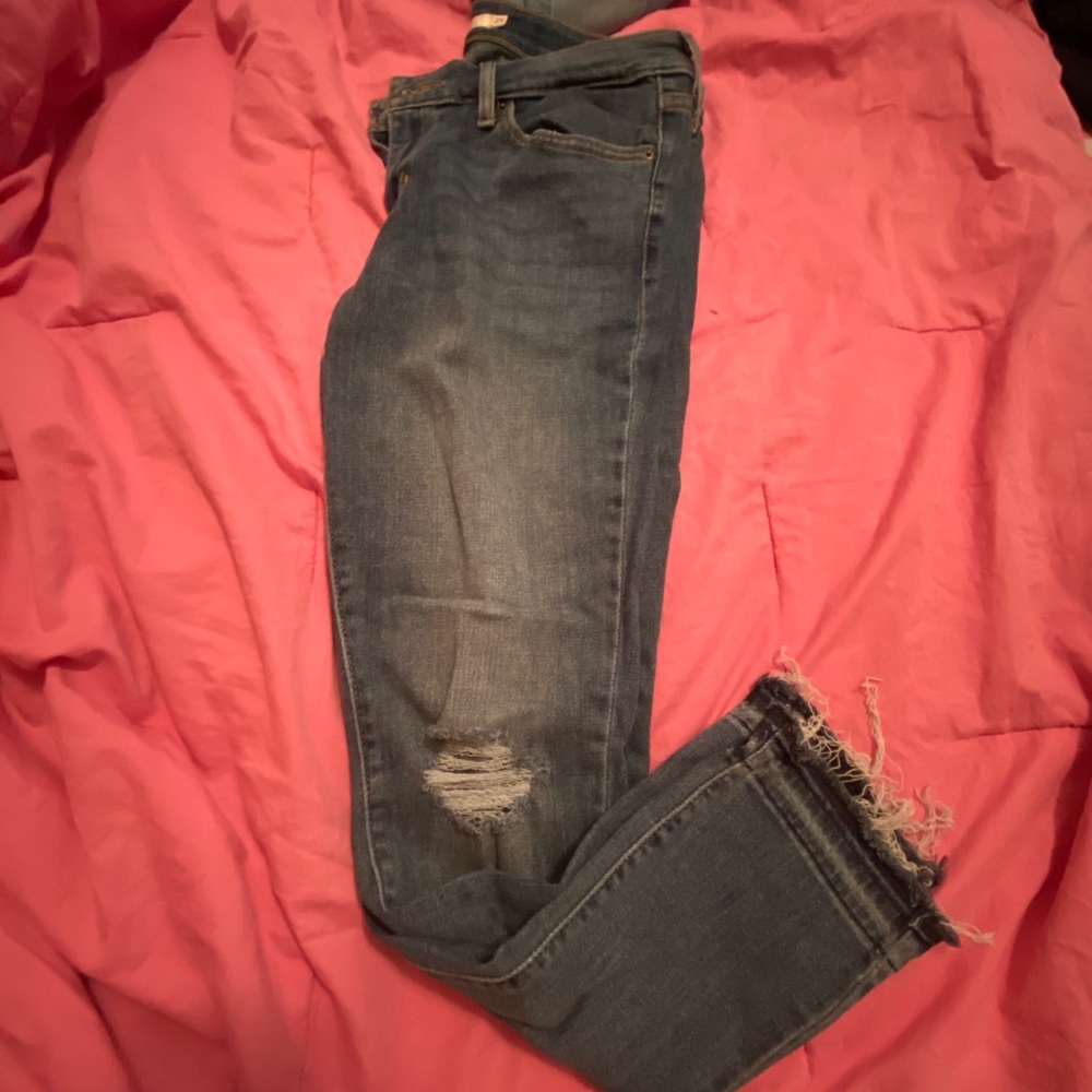 Distressed Skinny Ankle Jeans